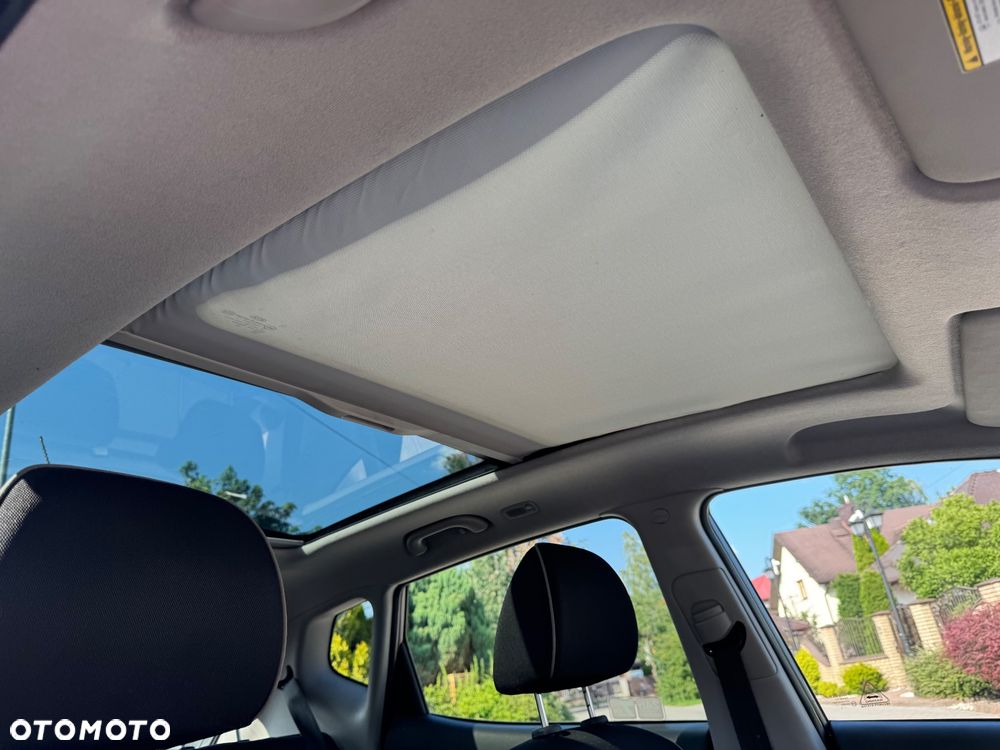 Kia Venga 1.4 L - 27