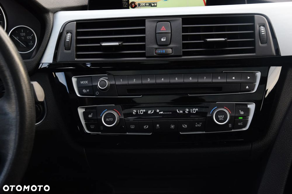 BMW Seria 3 320i Advantage - 19