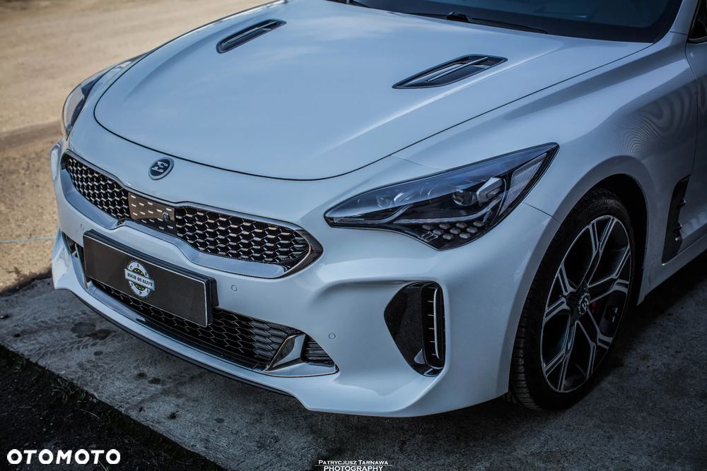 Kia Stinger 3.3 T-GDI V6 GT AWD - 9