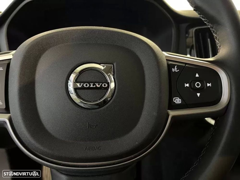 Volvo V60 2.0 T6 AWD TE Essential - 19
