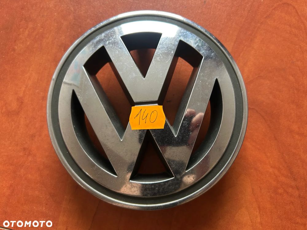 EMBLEMAT ZNACZEK LOGO GRILLA 1K5853600 VOLKSWAGEN PASSAT B6 GOLF V - 1