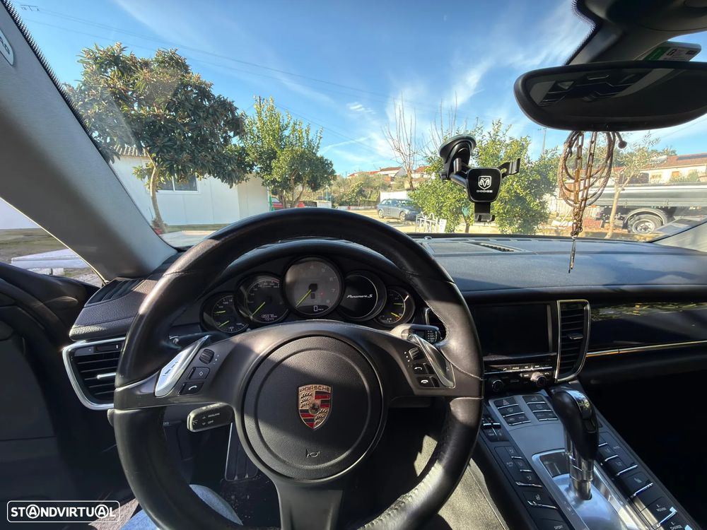 Porsche Panamera S Hybrid J19 - 11