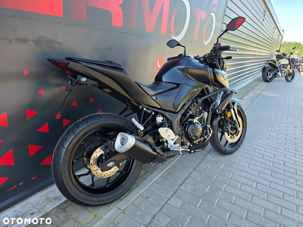 Yamaha MT - 19