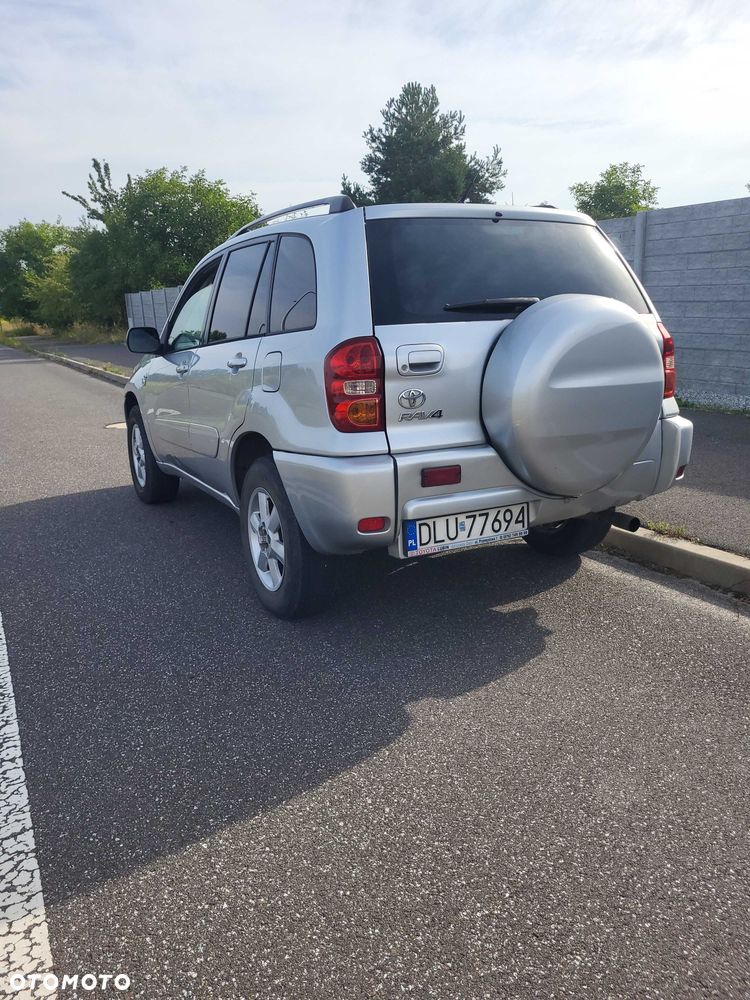 Toyota RAV4 - 4
