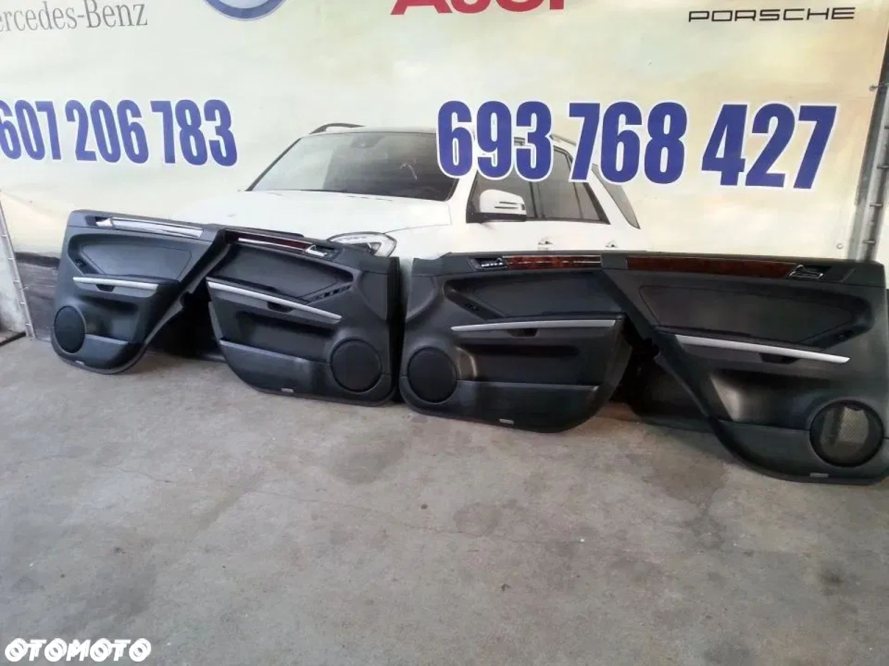 Mercedes ML 164 BOCZEK boczki tapicerka drzwi - 2