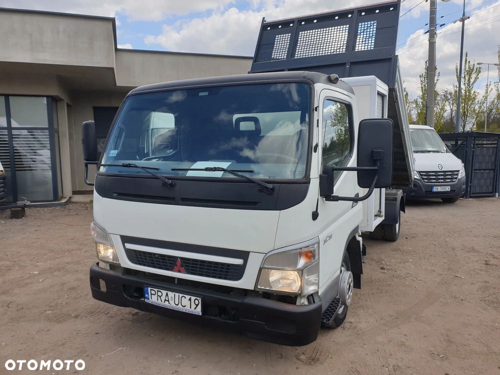 Mitsubishi FUSO FB83 - 3