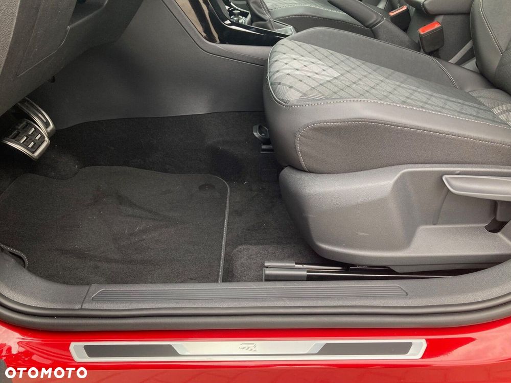 Volkswagen T-Cross - 17