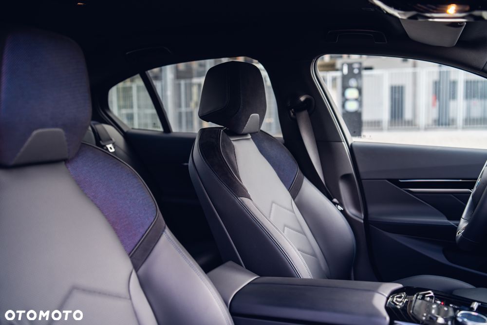 BMW Seria 5 - 36