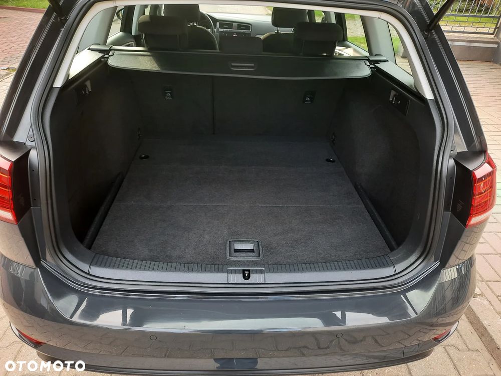 Volkswagen Golf - 30