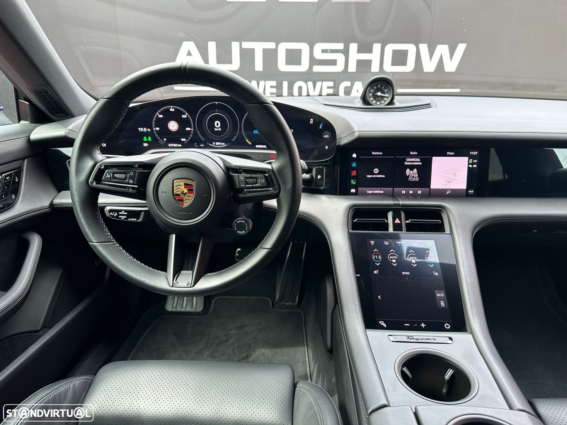 Porsche Taycan 4S - 11