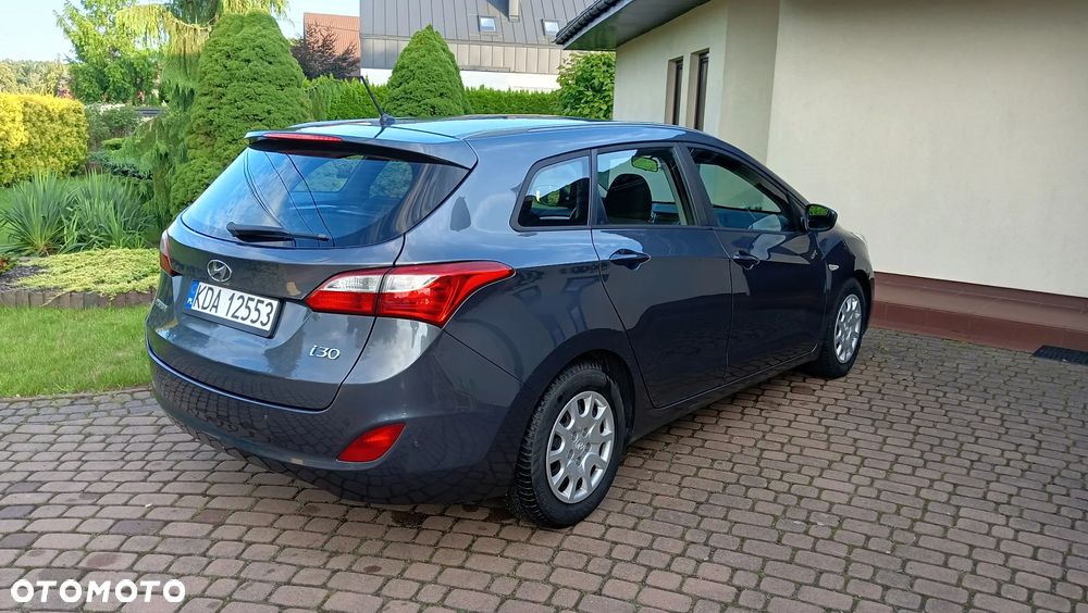 Hyundai i30 1.6 Comfort - 10