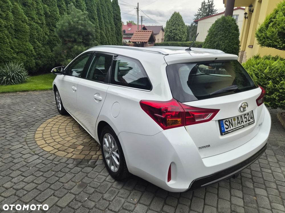 Toyota Auris 1.6 Active - 6