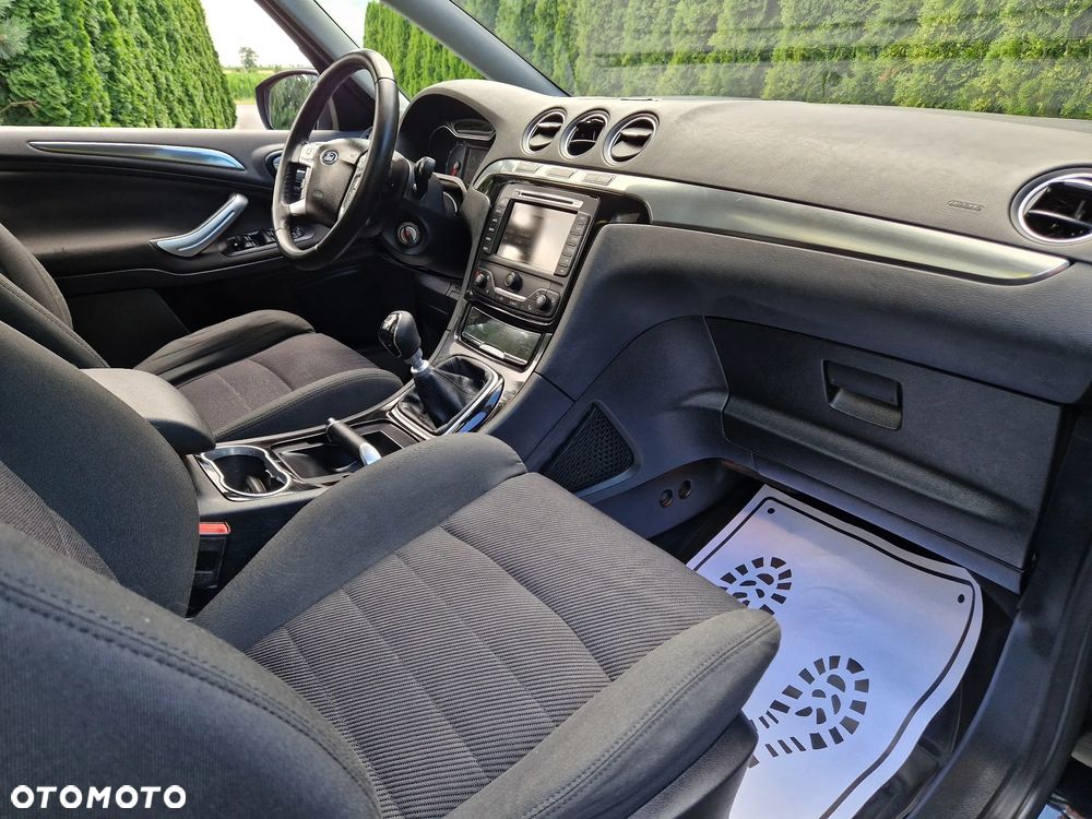 Ford S-Max - 26