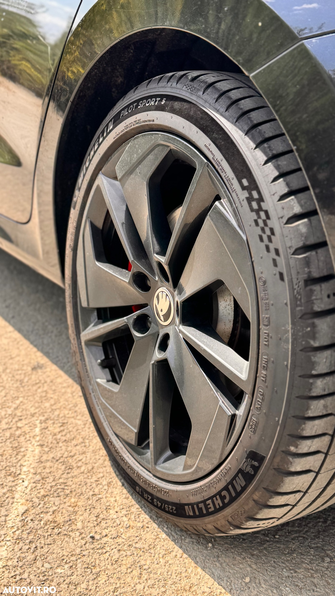 Skoda Octavia 2.0 TSI DSG RS - 26