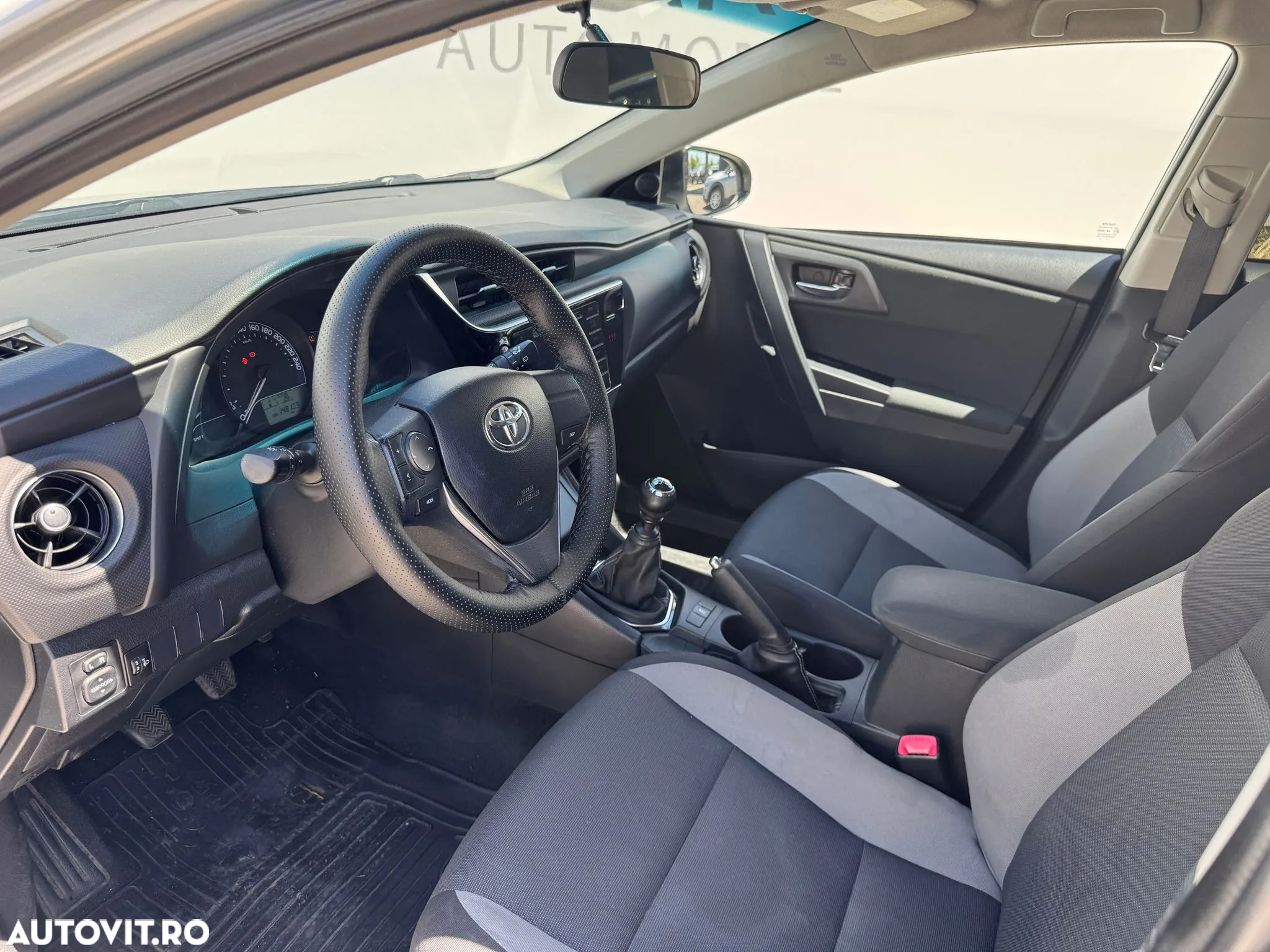 Toyota Auris 1.3 Dual VVT-i Terra - 8