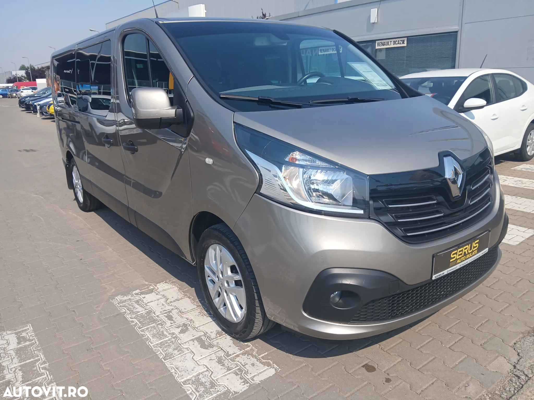Renault Trafic Combi L2H1 1.6 dCi TT 145 7+1 Expression Plus - 3