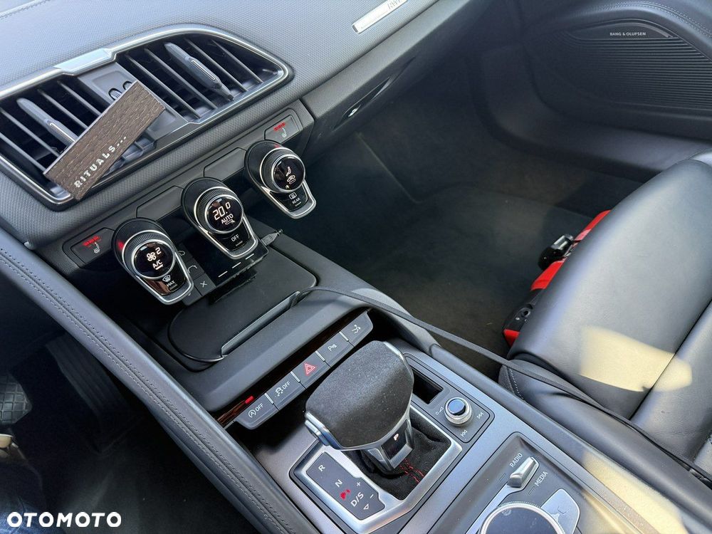 Audi R8 Coupé - 27