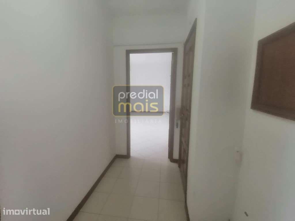 Apartamento T2 Alugar - Centro da Cidade - Grande imagem: 5/8