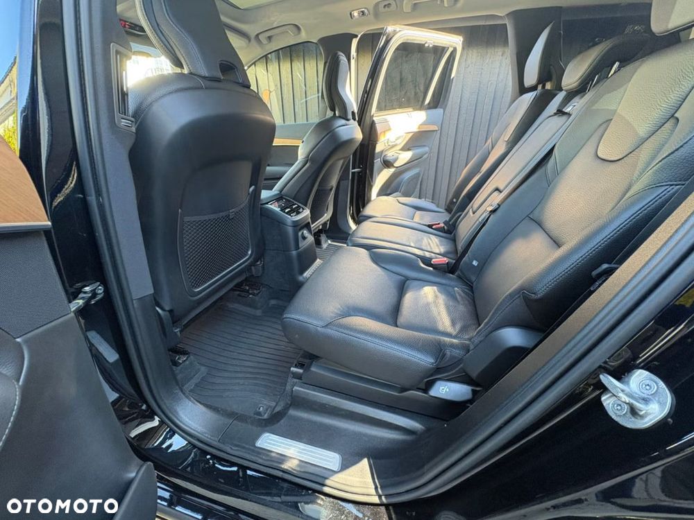 Volvo XC 90 T8 AWD Recharge Ultimate Bright - 28