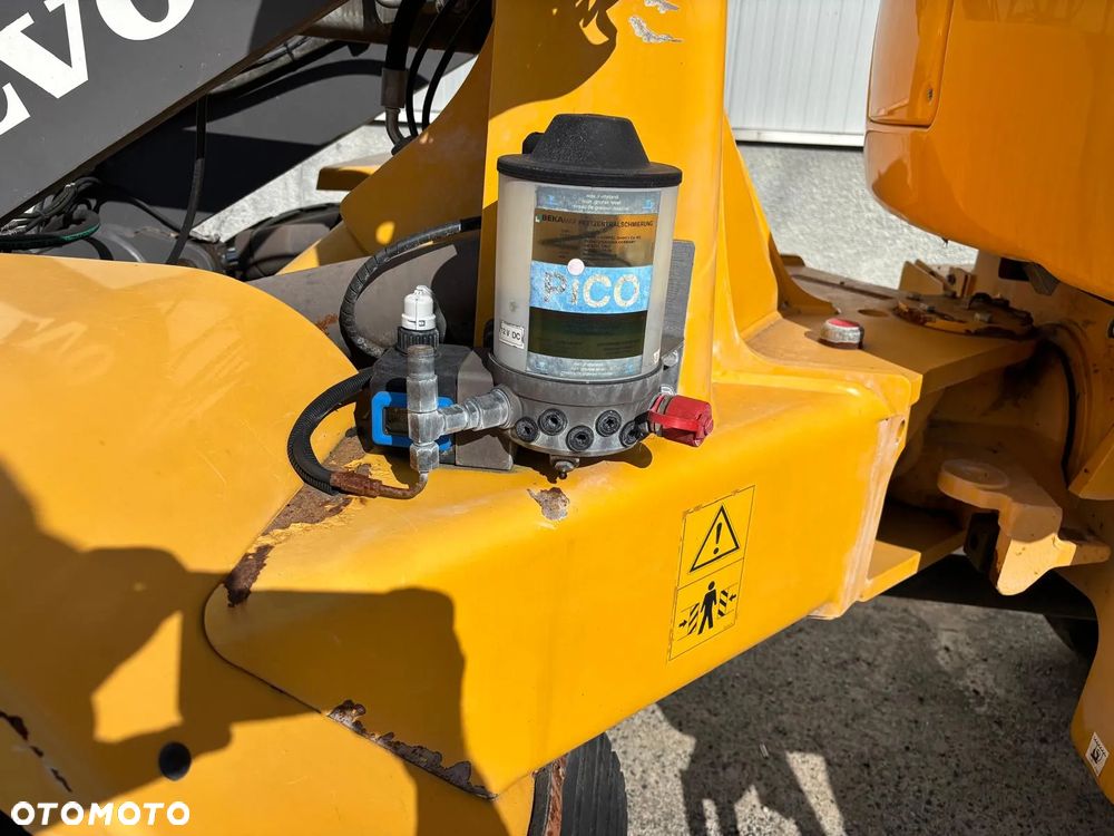 Volvo L30 GS - 12