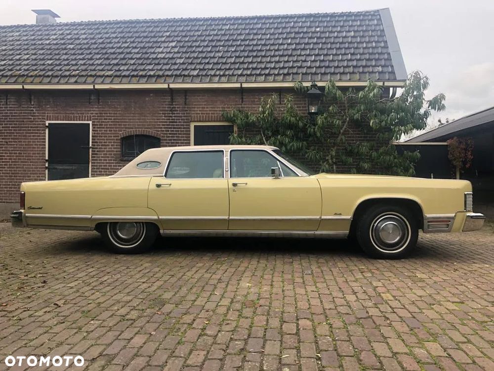 Lincoln Continental - 27