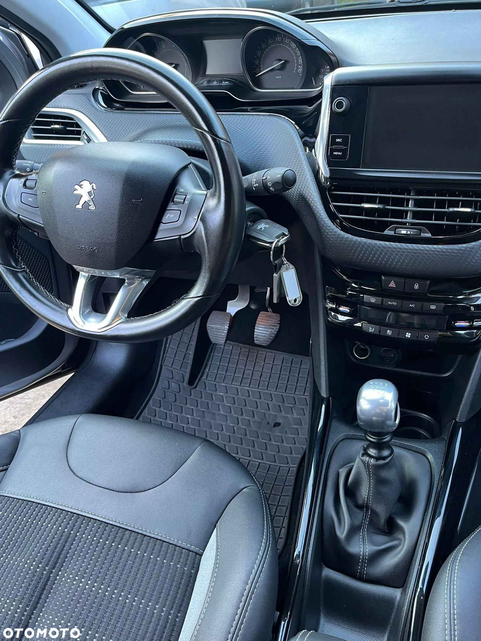 Peugeot 2008 PureTech 130 Allure Pack - 13