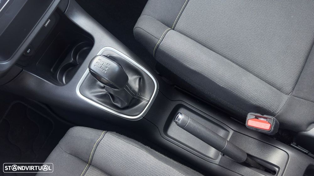 Citroën C3 1.2 PureTech Shine - 23