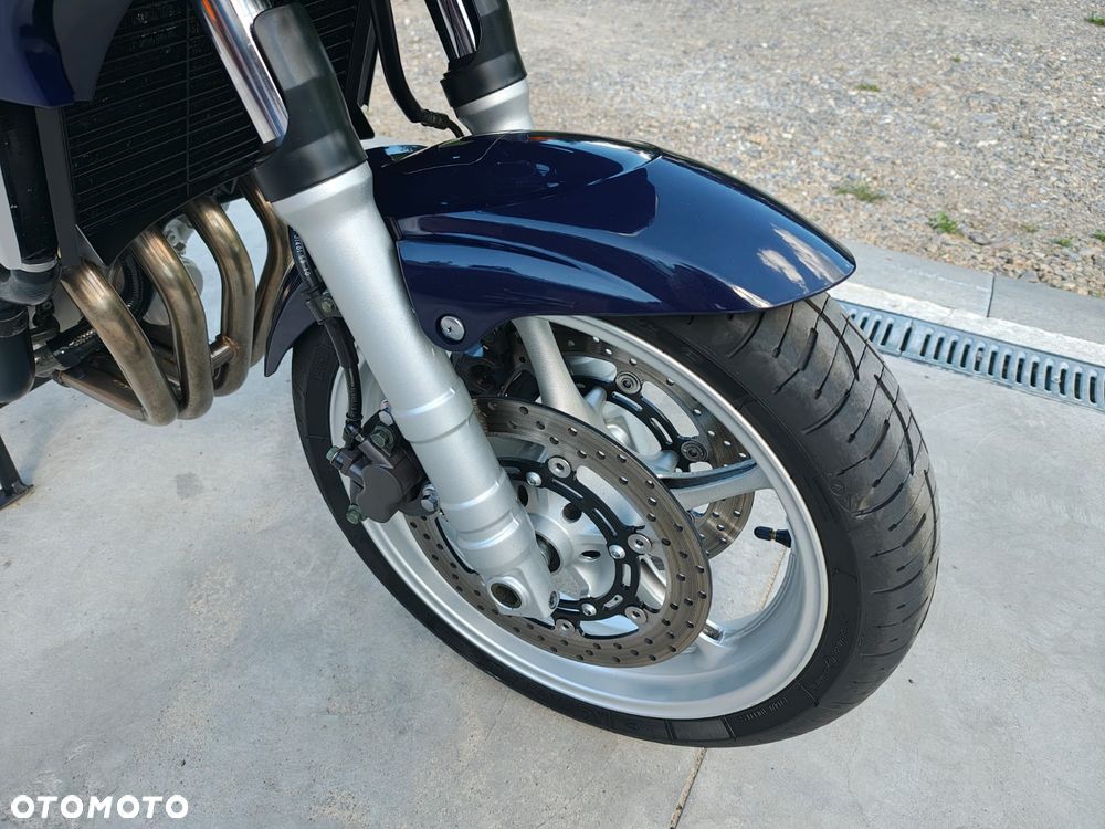 Yamaha FZ6 - 8