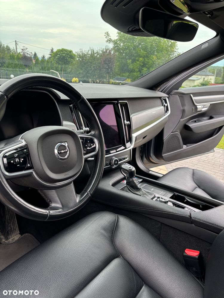 Volvo V90 D5 AWD Momentum - 26