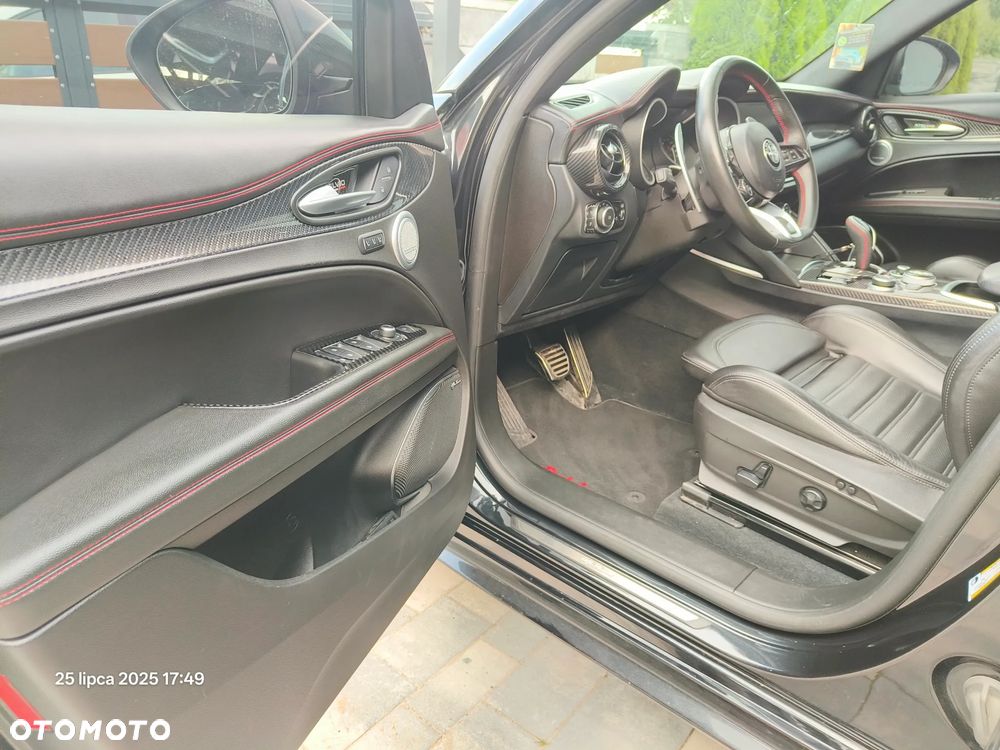 Alfa Romeo Stelvio 2.0 Turbo 16V AT8-Q4 Estrema - 34