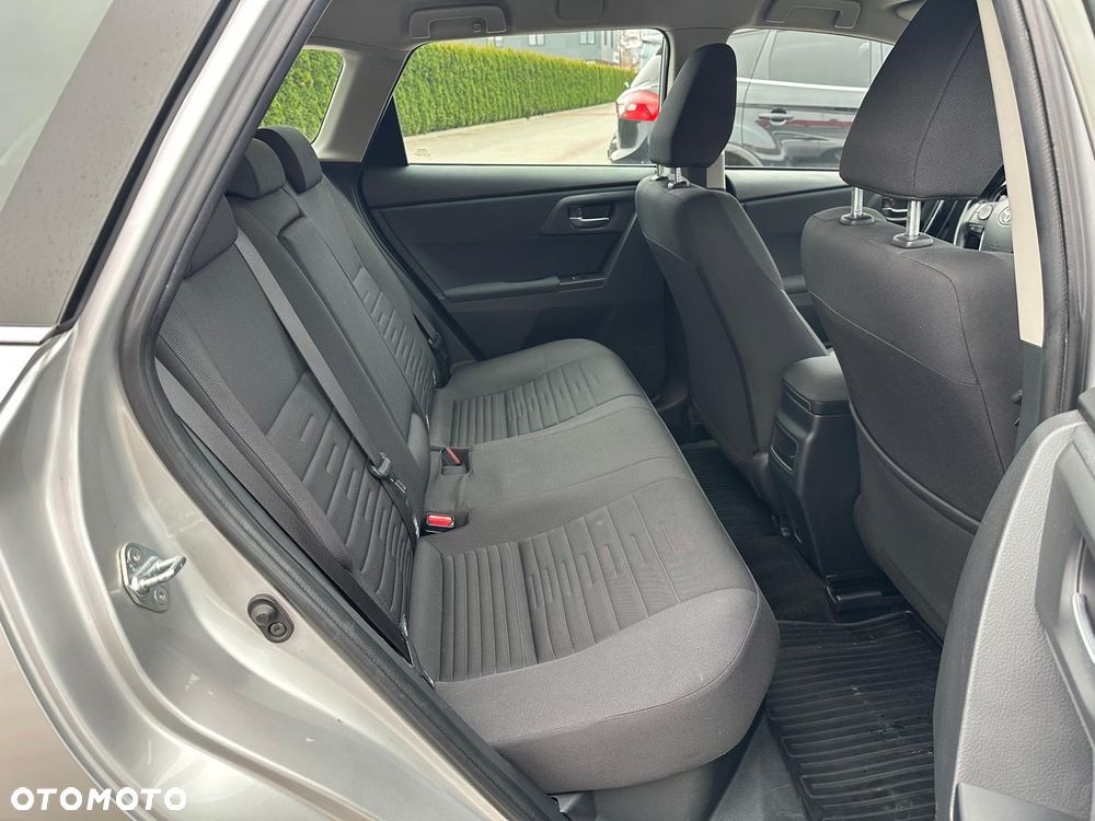 Toyota Auris Hybrid 135 Comfort - 30