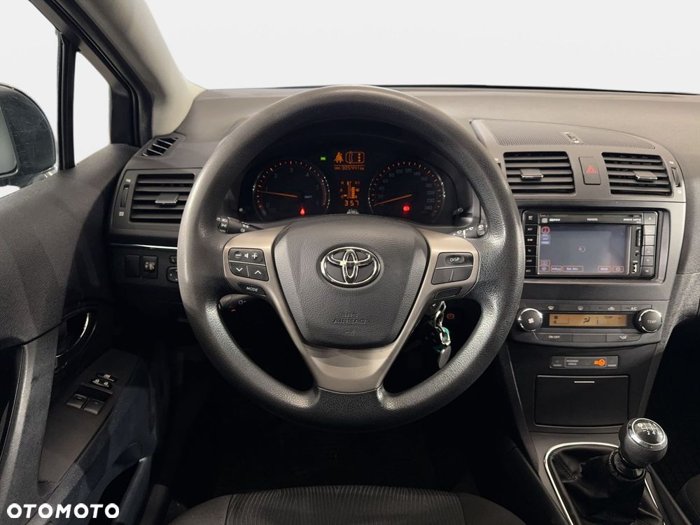 Toyota Avensis - 14