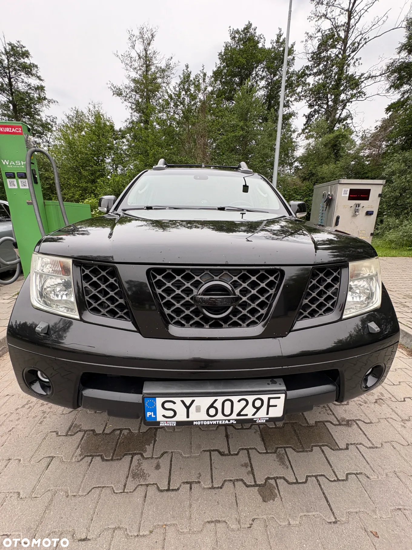 Nissan Navara 2.5 D Platinum - 10