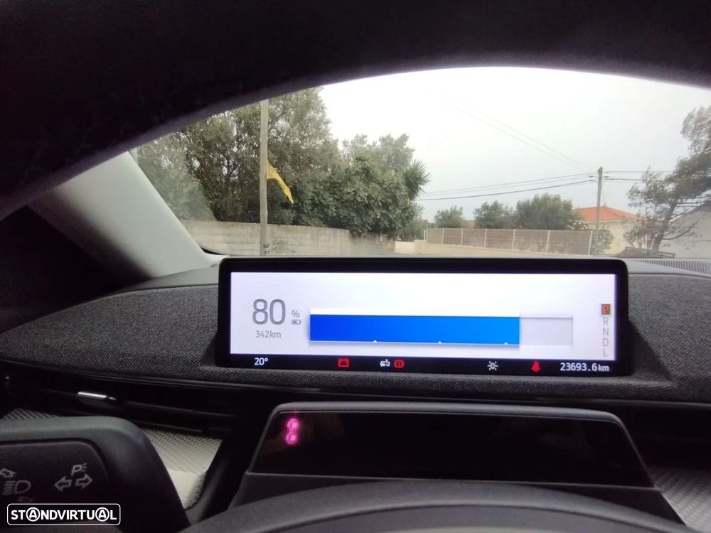 Ford Mustang Mach-E - 4