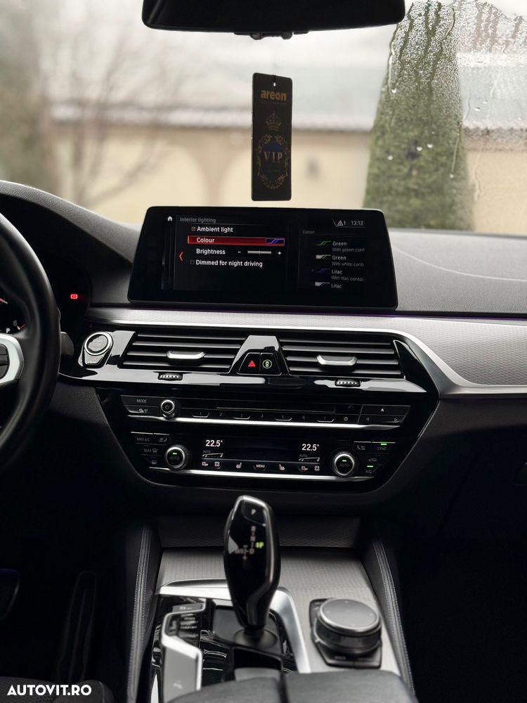 BMW Seria 5 530d xDrive AT - 8