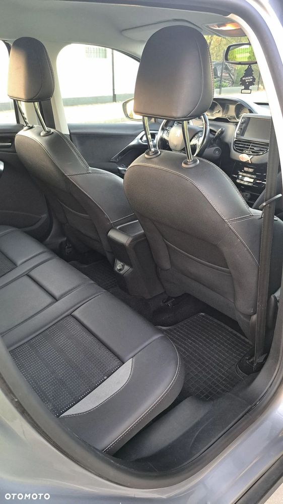 Peugeot 2008 1.2 Pure Tech Crossway S&S EAT6 - 7
