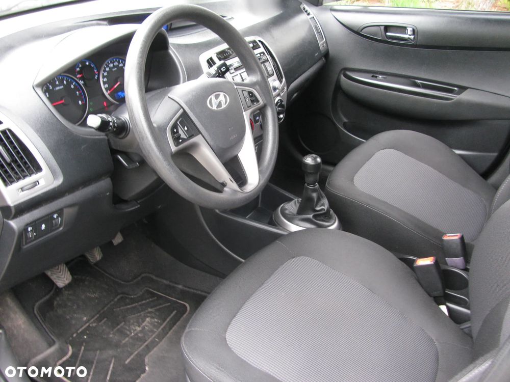 Hyundai i20 1.2 Fifa World Cup Edition - 15
