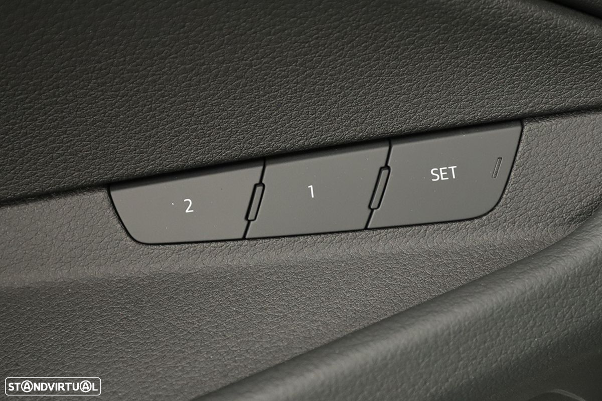 Audi Q8 e-Tron Sportback 50 quattro S line - 23