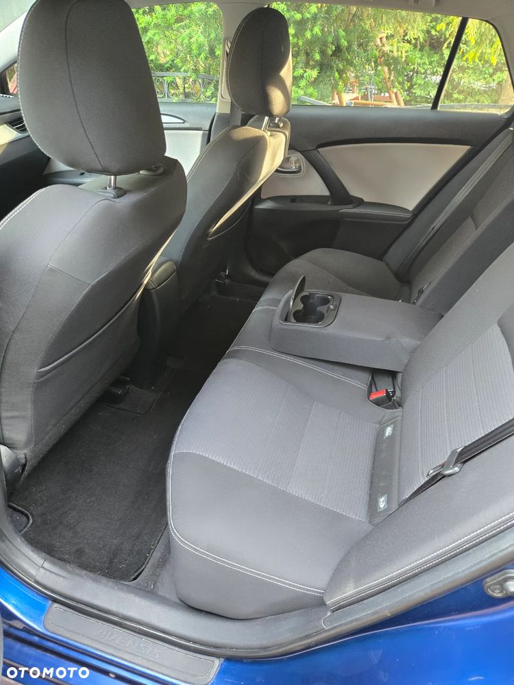 Toyota Avensis 1.6 D-4D Premium - 7