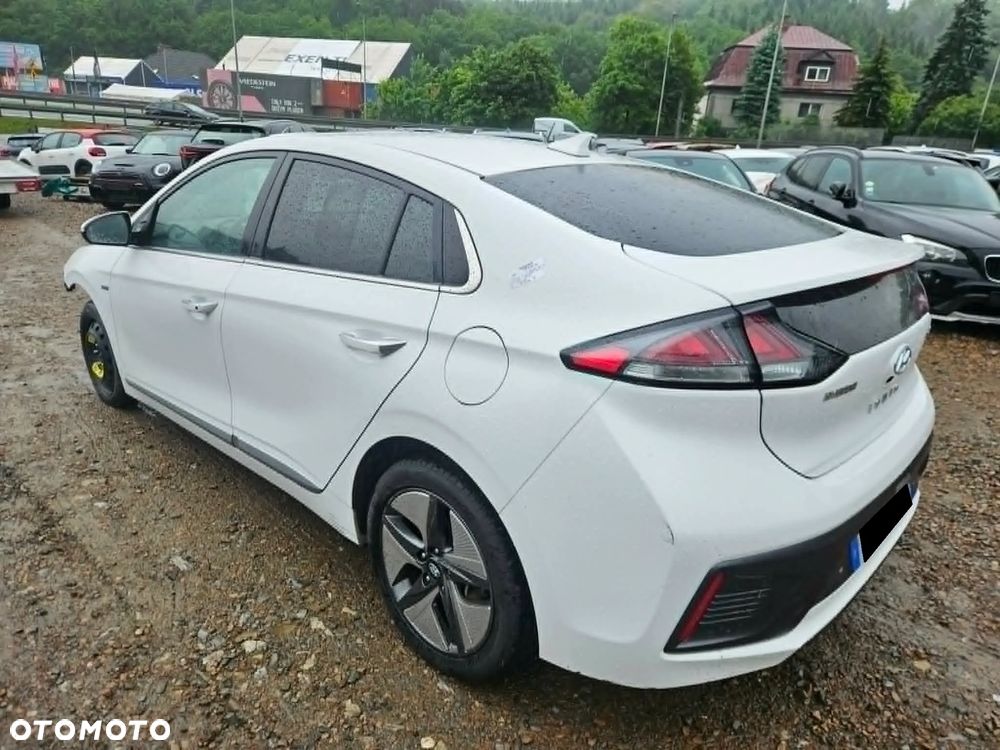Hyundai IONIQ 1.6 GDI Premium