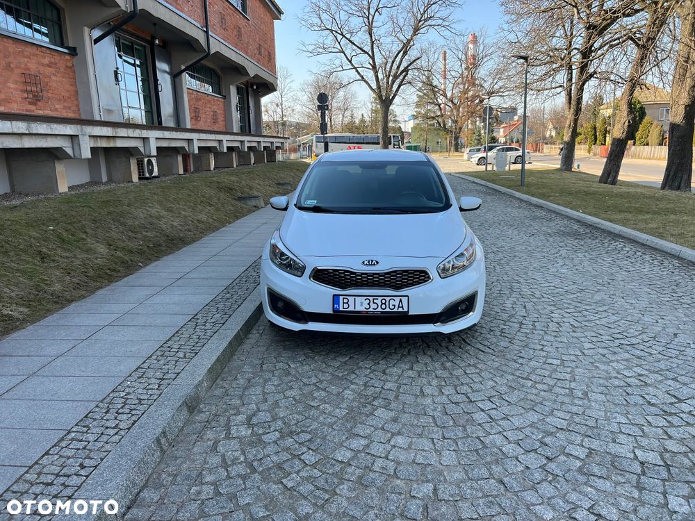 Kia Ceed 1.6 CRDi M - 2
