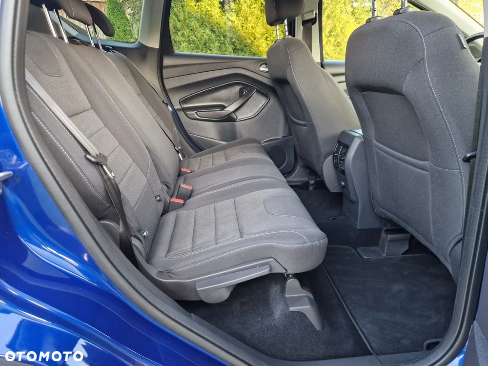 Ford Kuga 1.5 EcoBoost 2x4 Business Edition - 36
