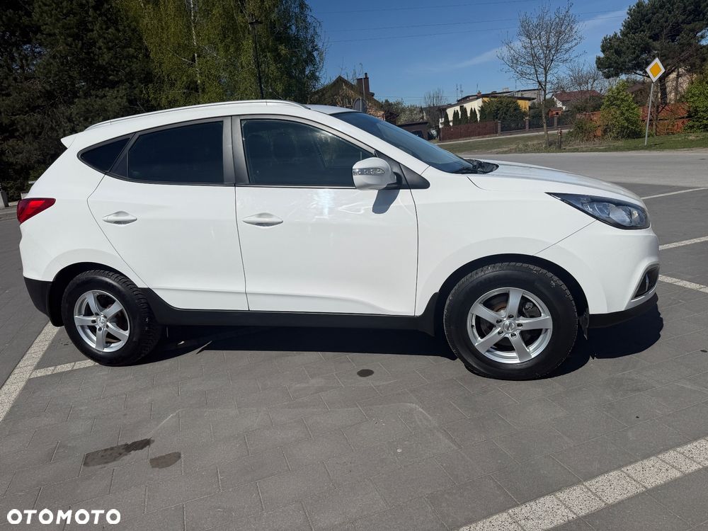 Hyundai ix35 1.6 2WD UEFA EURO 2012 Edition - 3