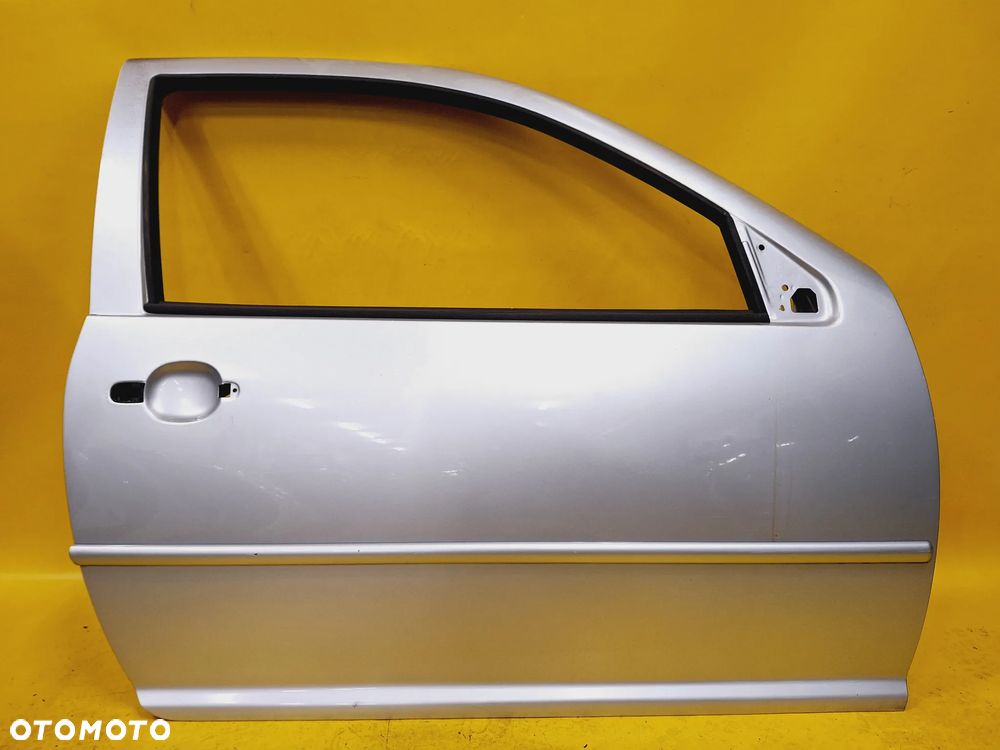 DRZWI PRAWY PRZÓD PRAWE PRZEDNIE VW GOLF IV HB 3D LAK: LA7W NR1680 - 2