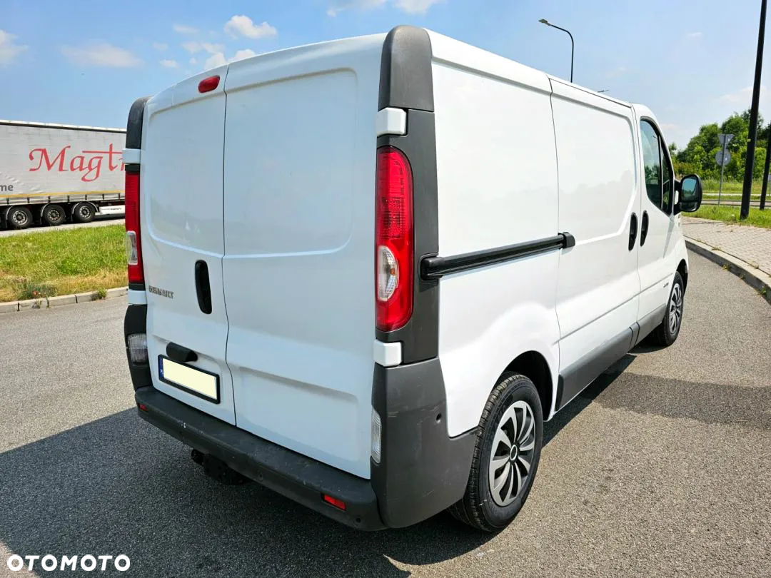 Renault Trafic - 10
