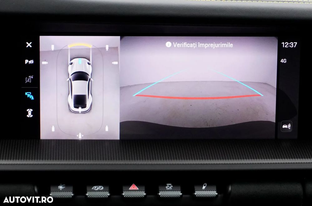 Porsche 911 Carrera 4 GTS PDK - 40