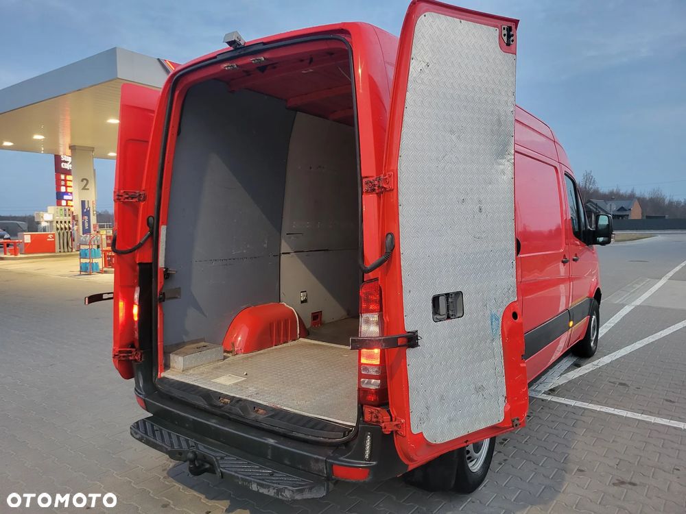 Mercedes-Benz Sprinter - 35