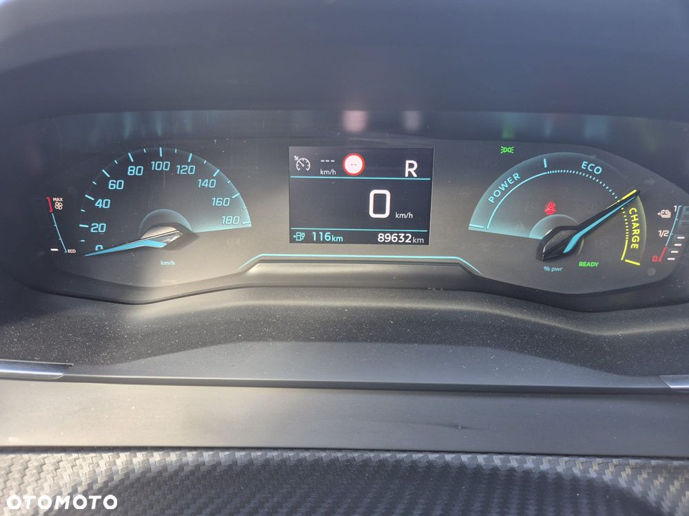 Peugeot 208 50kWh Style - 6