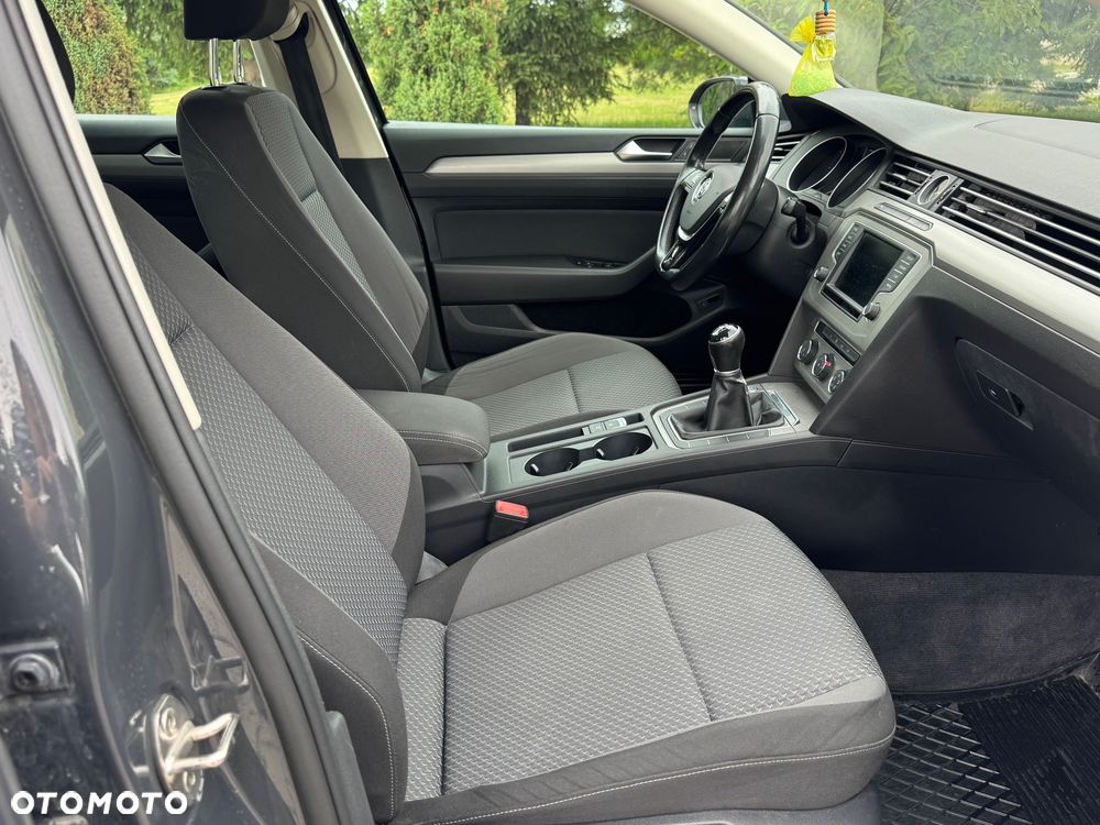 Volkswagen Passat 1.6 TDI BMT Trendline - 7