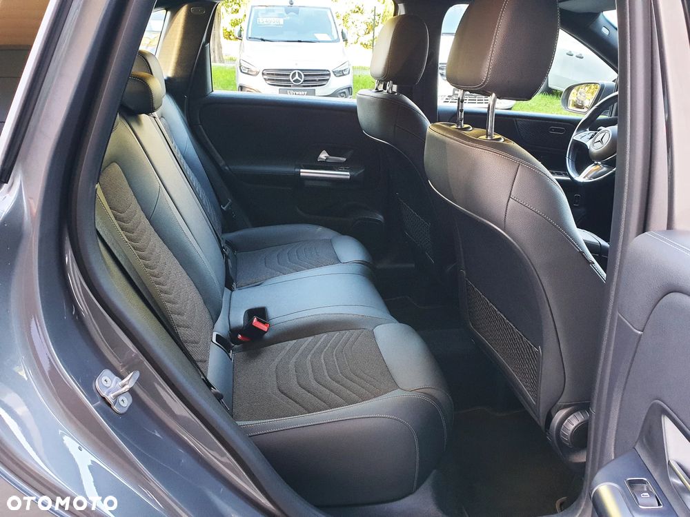 Mercedes-Benz Klasa B 200 d Progressive 8G-DCT - 18